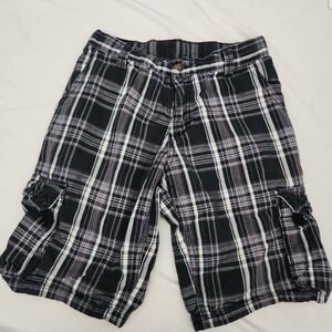 WRG boys size 12 black plaid cargo shorts #124